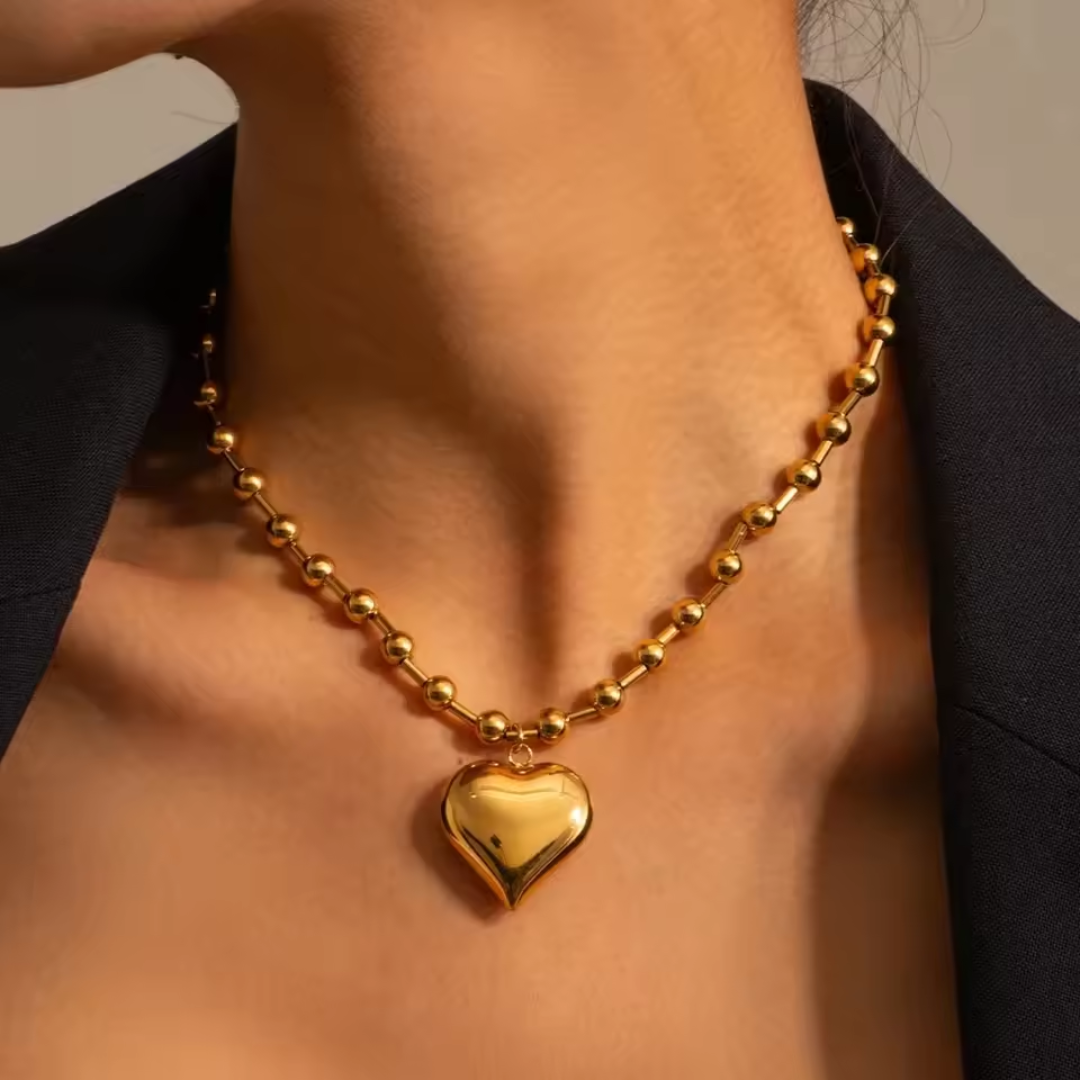 COLLAR CORAZÓN LEV
